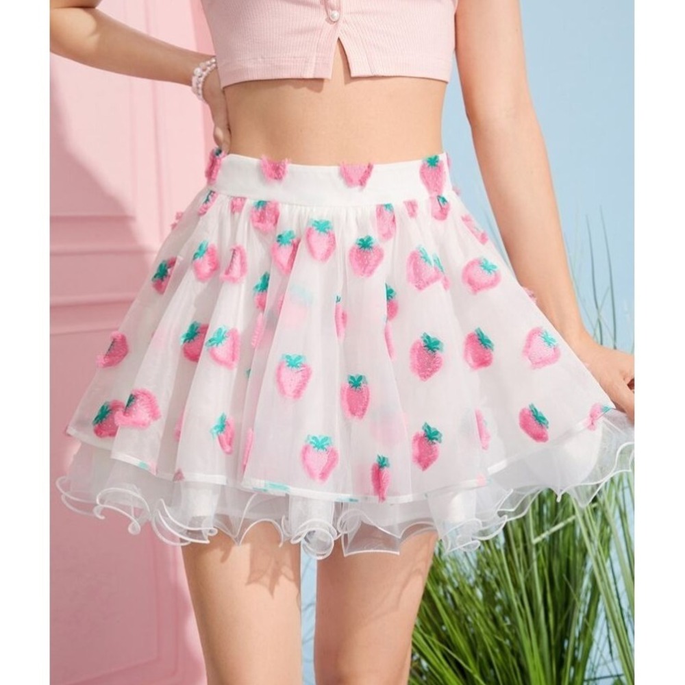 Croquette Strawberry Pattern Applique Layered Skirt Medium Shein Mod RIPPED***